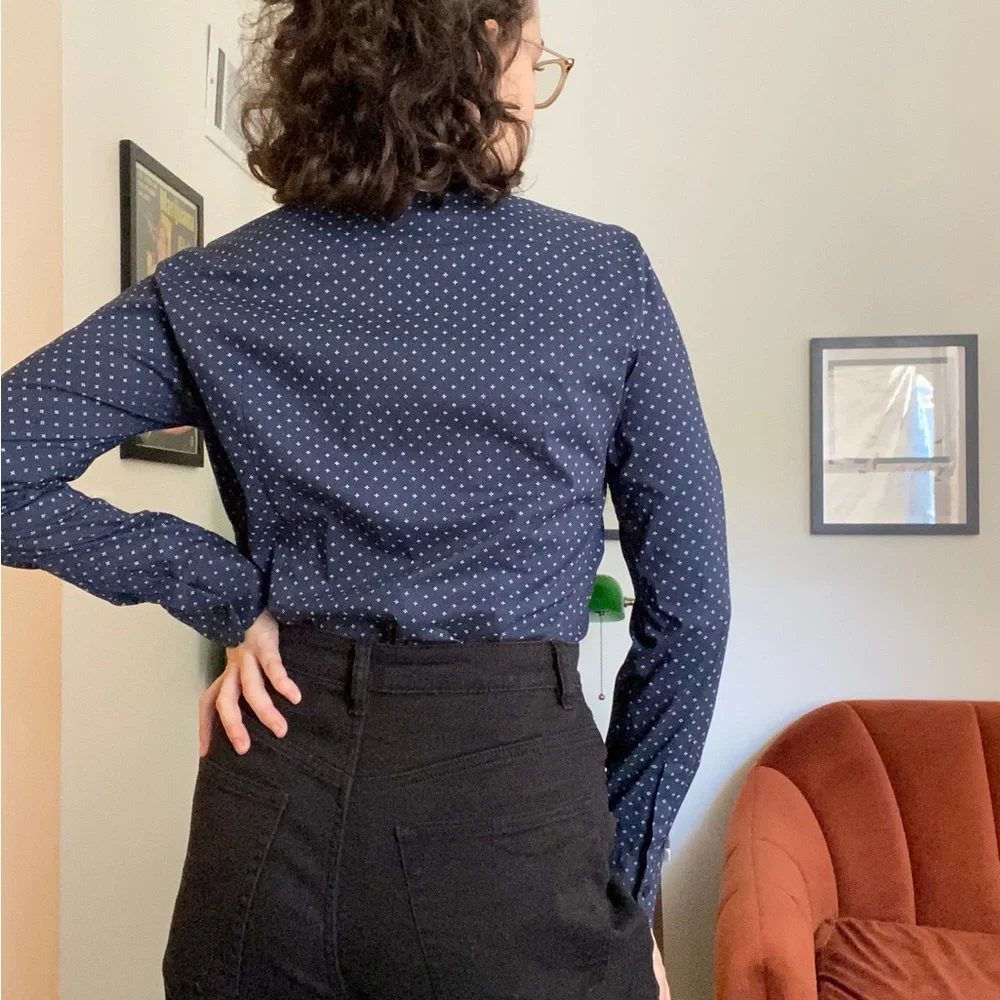 Button Up - Picture 4 of 8